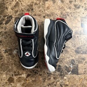 Jordan Kids Black and White Sneakers with Red Accents Size 9C